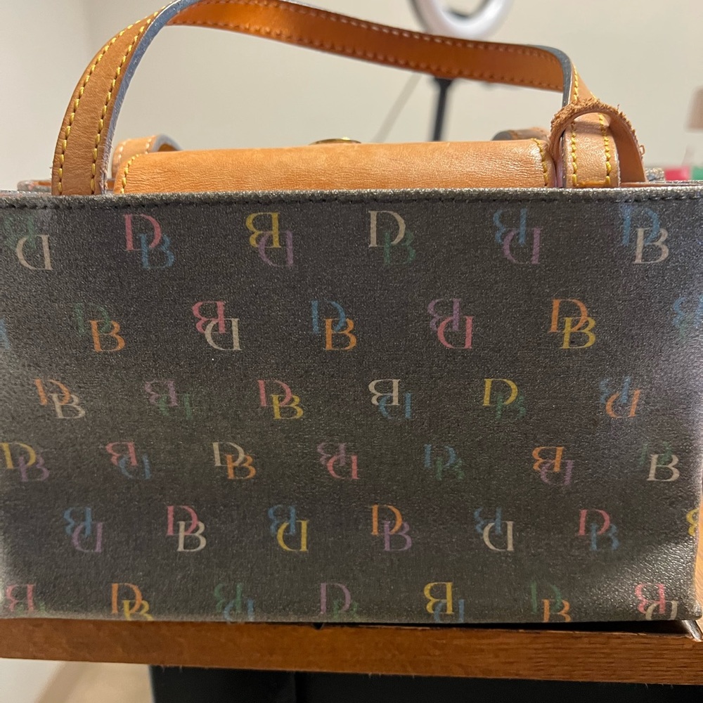 Small purse with attached chain purse